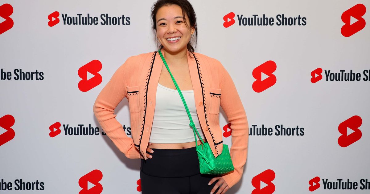 Here's How Vivian Tu Became A Mass Influencer Helping Millions of Followers