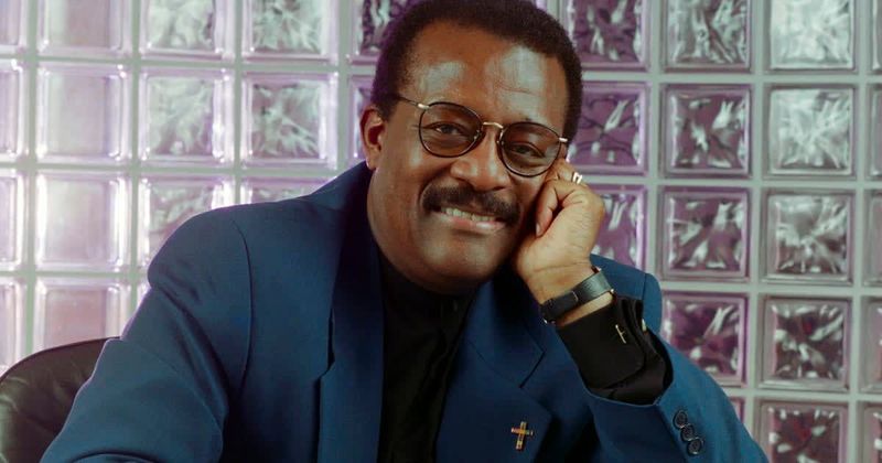 What was celebrated lawyer Johnnie Cochran’s net worth?